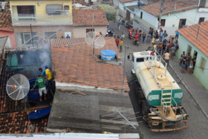 apagando-incendio-casa-brumado-noticias-15