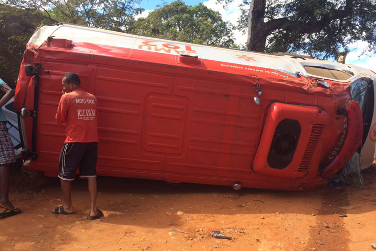 ambulancia-do-samu-tombada-em-livramento-achei-sudoeste